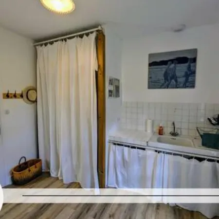 La Maison Brevinoise, Pines